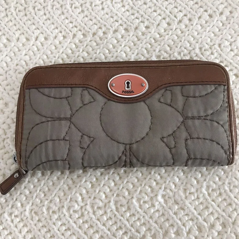 Fossil Wallet Key Per Olive Beige Quilted Nylon Leather Zip Around Clutch